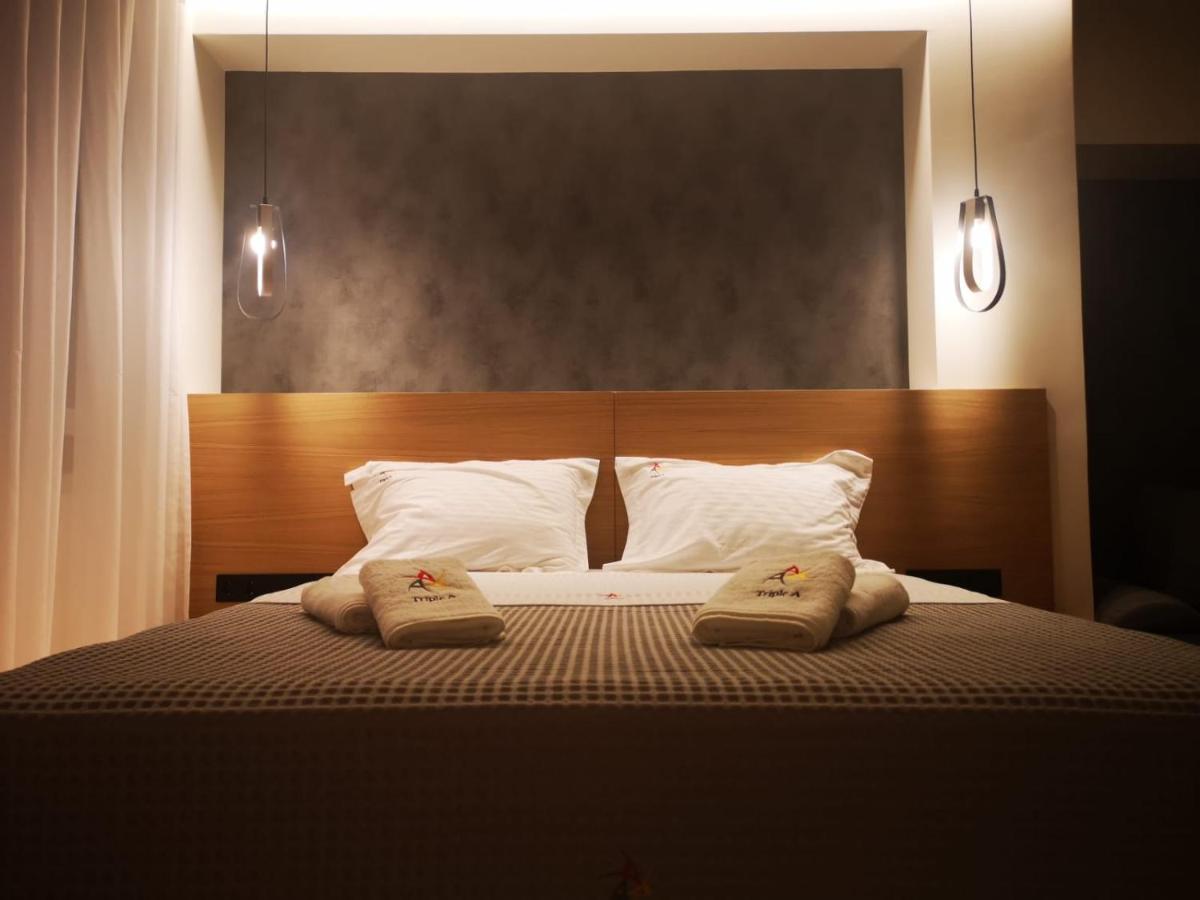 Triple A - Prime Location - Between Monastiraki & Syntagma Square-Free Parking! Athén Kültér fotó