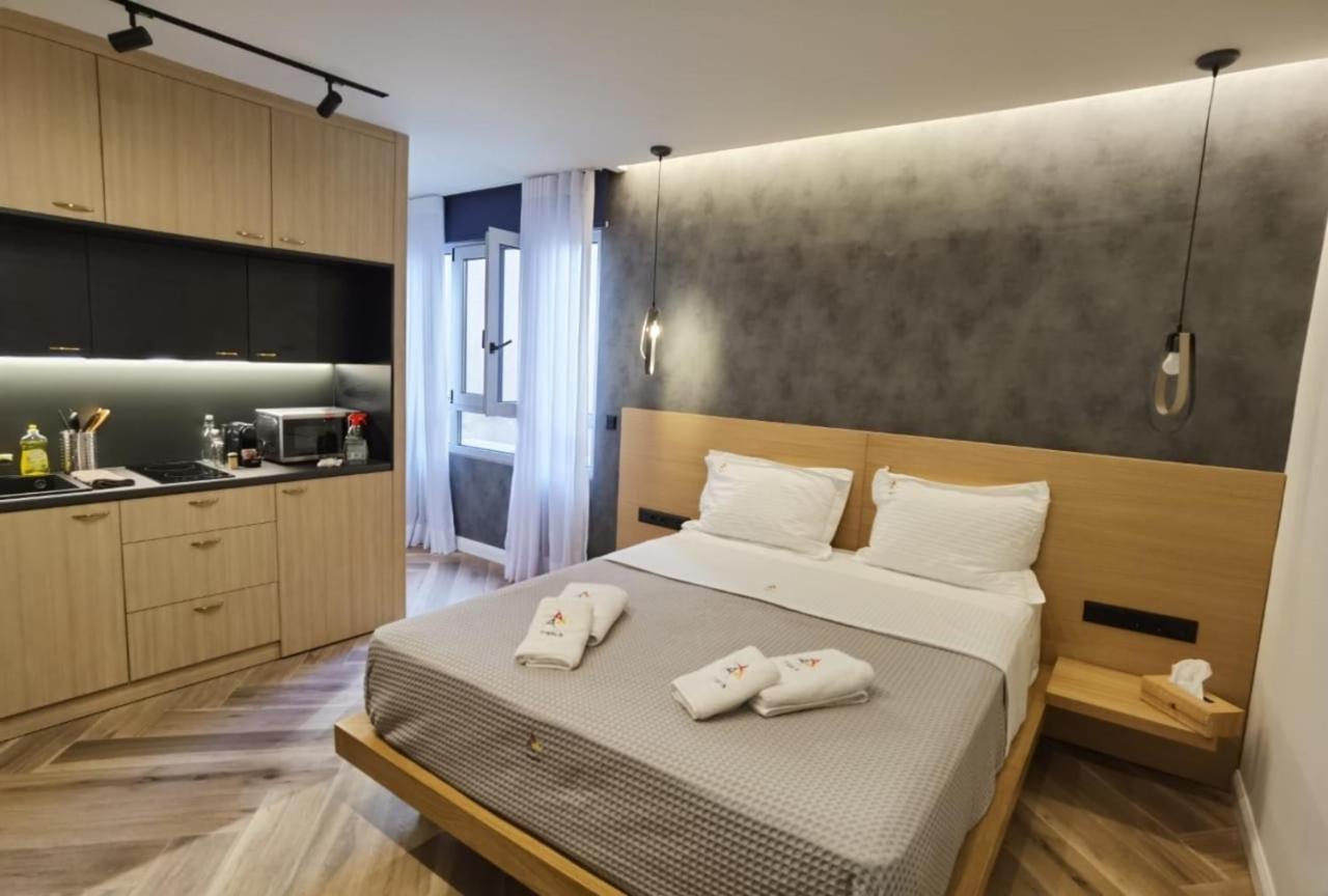 Triple A - Prime Location - Between Monastiraki & Syntagma Square-Free Parking! Athén Kültér fotó