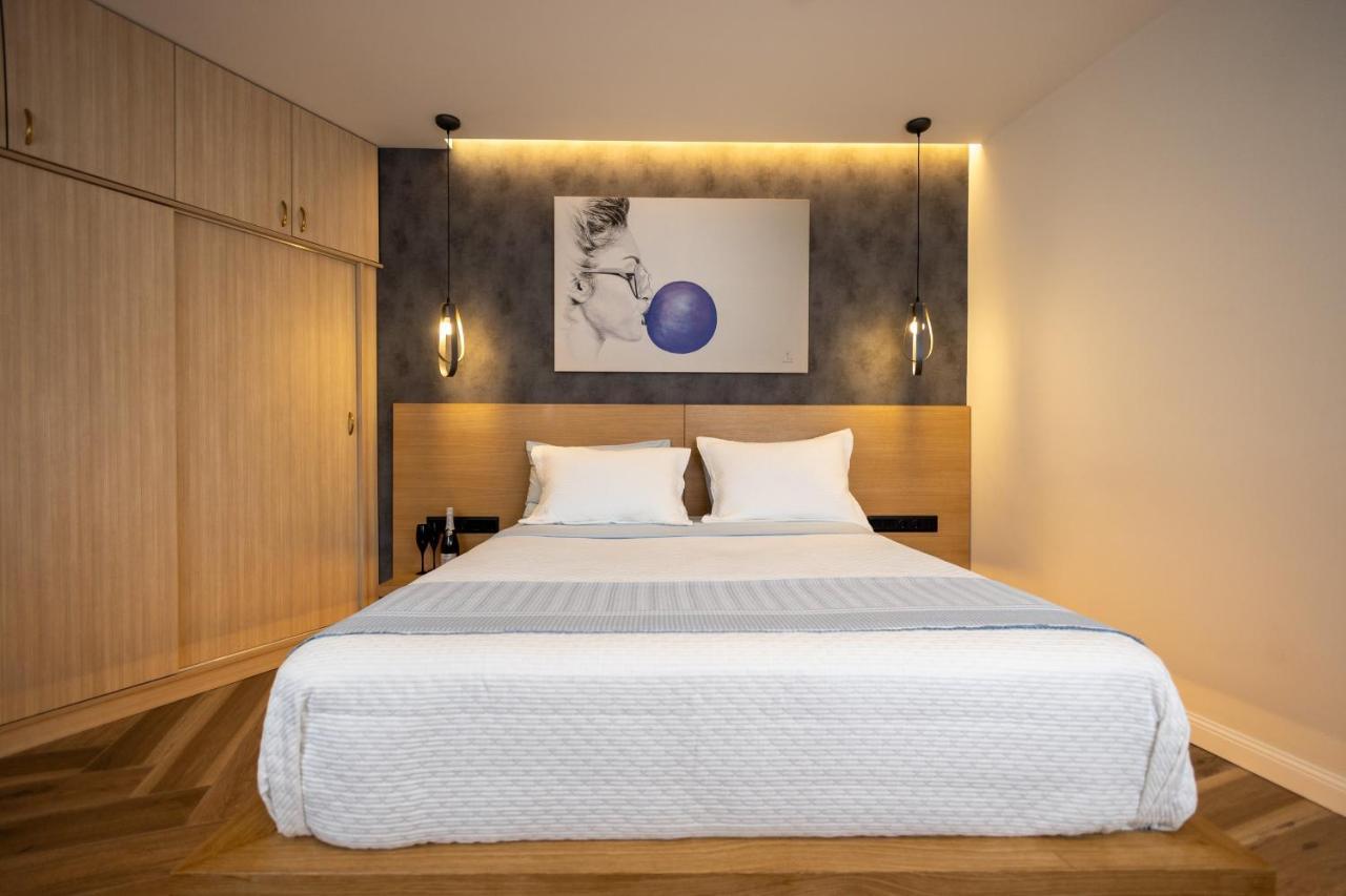 Triple A - Prime Location - Between Monastiraki & Syntagma Square-Free Parking! Athén Kültér fotó
