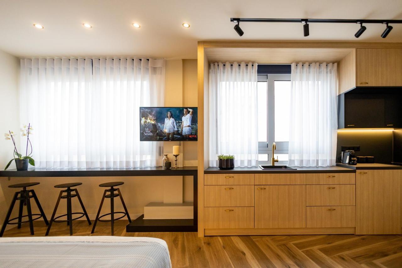 Triple A - Prime Location - Between Monastiraki & Syntagma Square-Free Parking! Athén Kültér fotó